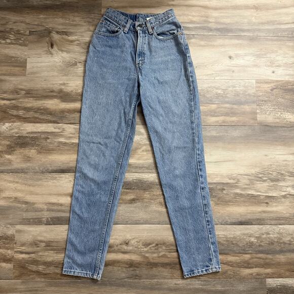Vintage Levi’s USA-Made High Rise Tapered Jeans Size 24 3M Women’s - Picture 1 of 6